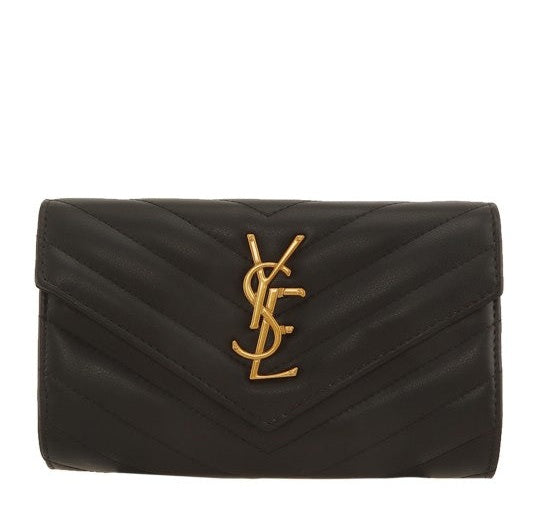 Metal Letter Engraved Chevron Quilted Handbag in Brown & Black