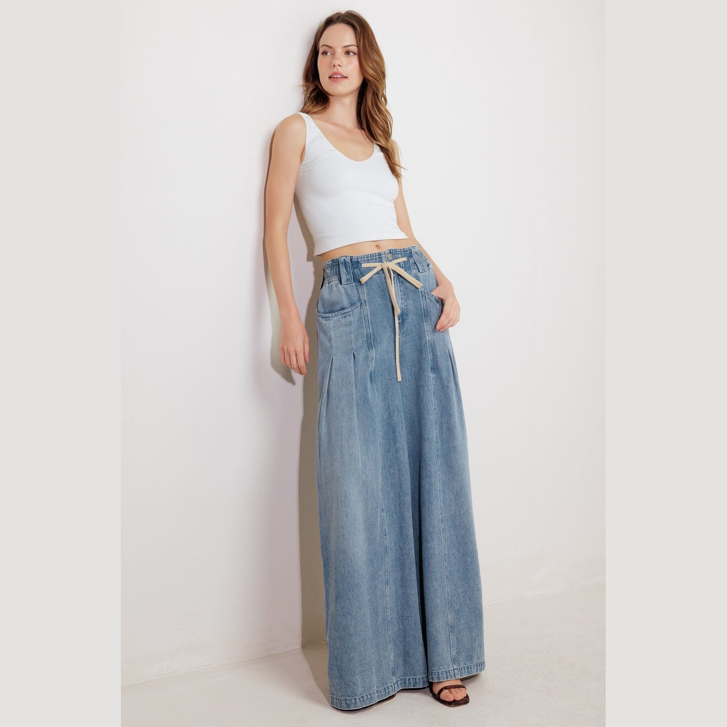 CONTRASTING TIE BLUE DENIM PANTS. Website exclusive · Ships direct!