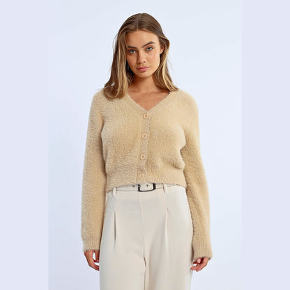 Gilet court en tricot duveteux Molly Bracken en beige