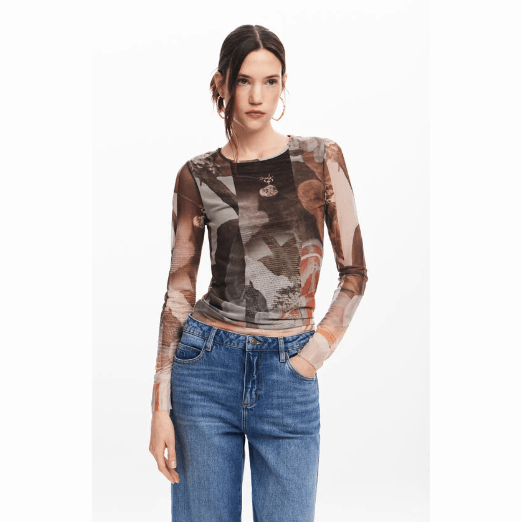 Blusa de tul con manga larga y estampado de parches otoñales de Desigual